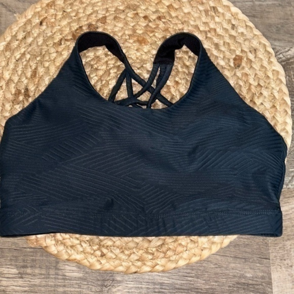 MPG padded cross cross back sports bra size small